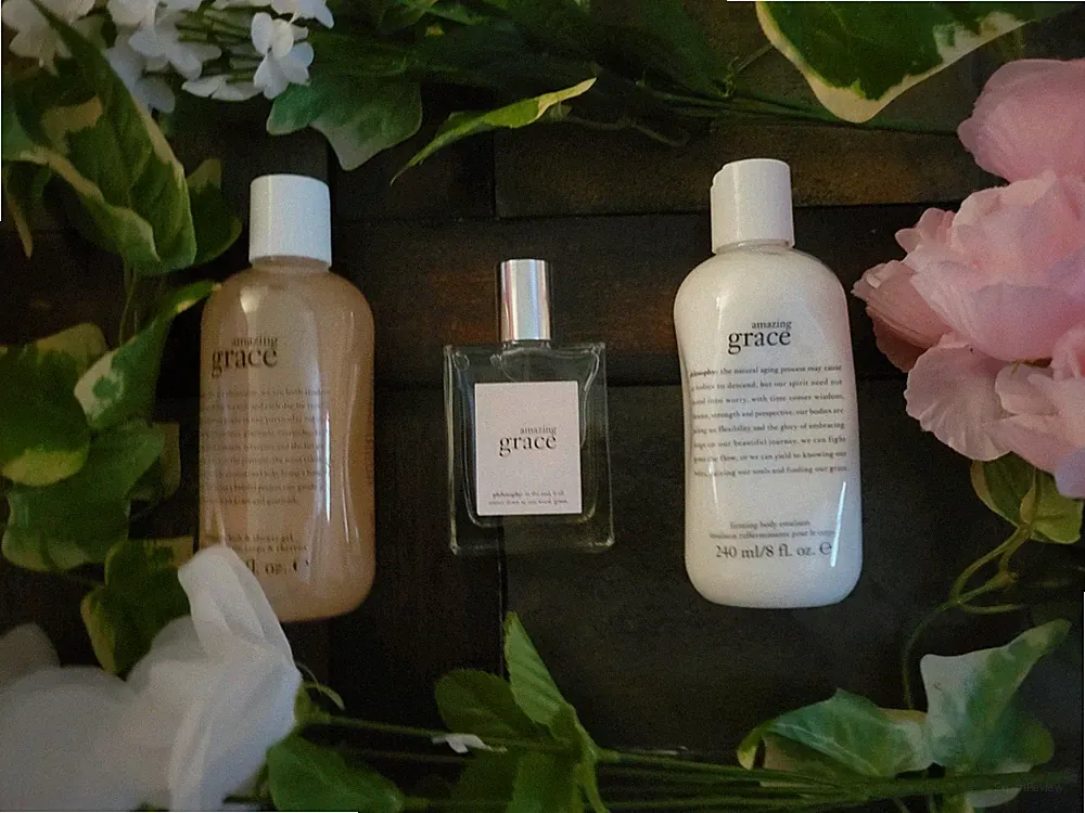 Amazing Grace By Philosophy 3 Piece Set Perfume, Lotion And Shower Gel